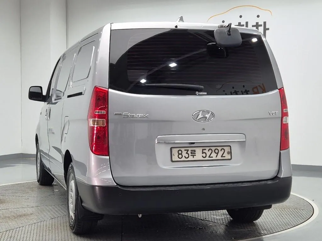 Hyundai Grand Starex 2021 photo 2