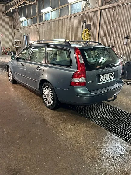 Volvo V50 2004 photo 2