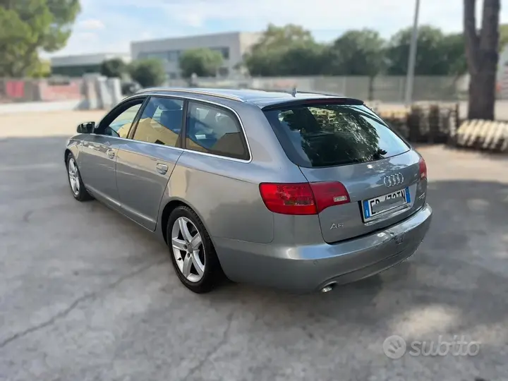 Audi A6 2010 photo 5