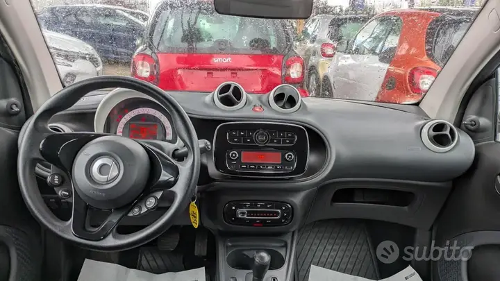 Smart Fortwo 2019 photo 5