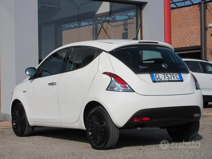 Lancia Ypsilon 2022 photo 4