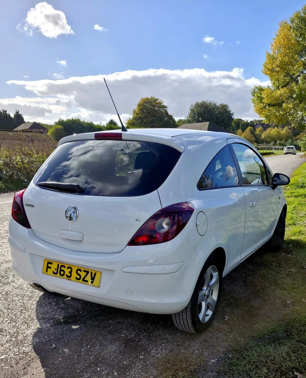 Vauxhall Corsa 2013 photo 4