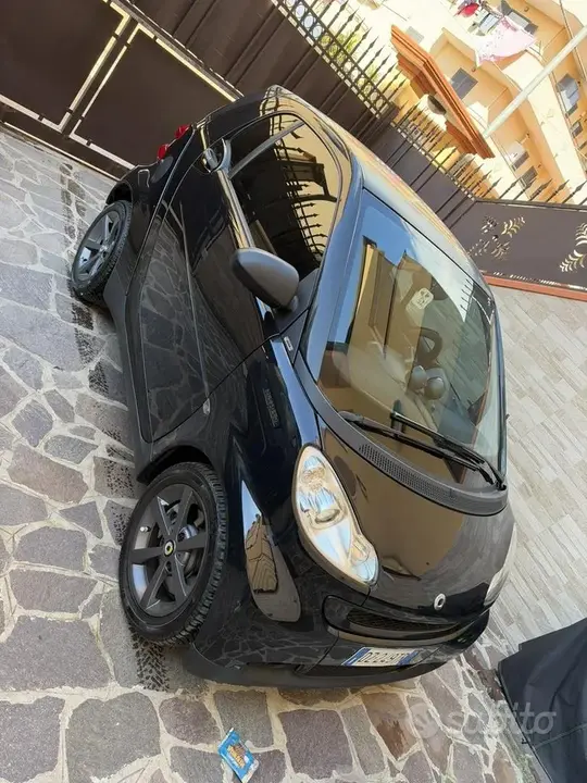 Smart Fortwo 2010 photo 4