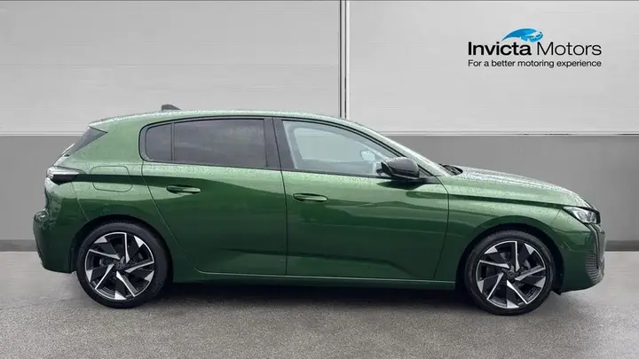Peugeot 308 2023 photo 2