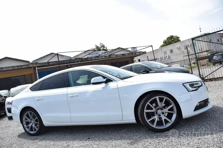 Audi A5 2012 photo 4