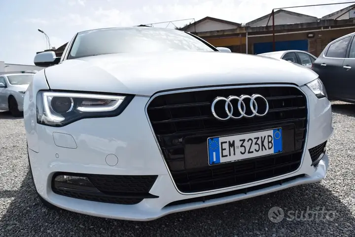 Audi A5 2012 photo 2