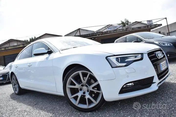 Audi A5 2012 photo 3