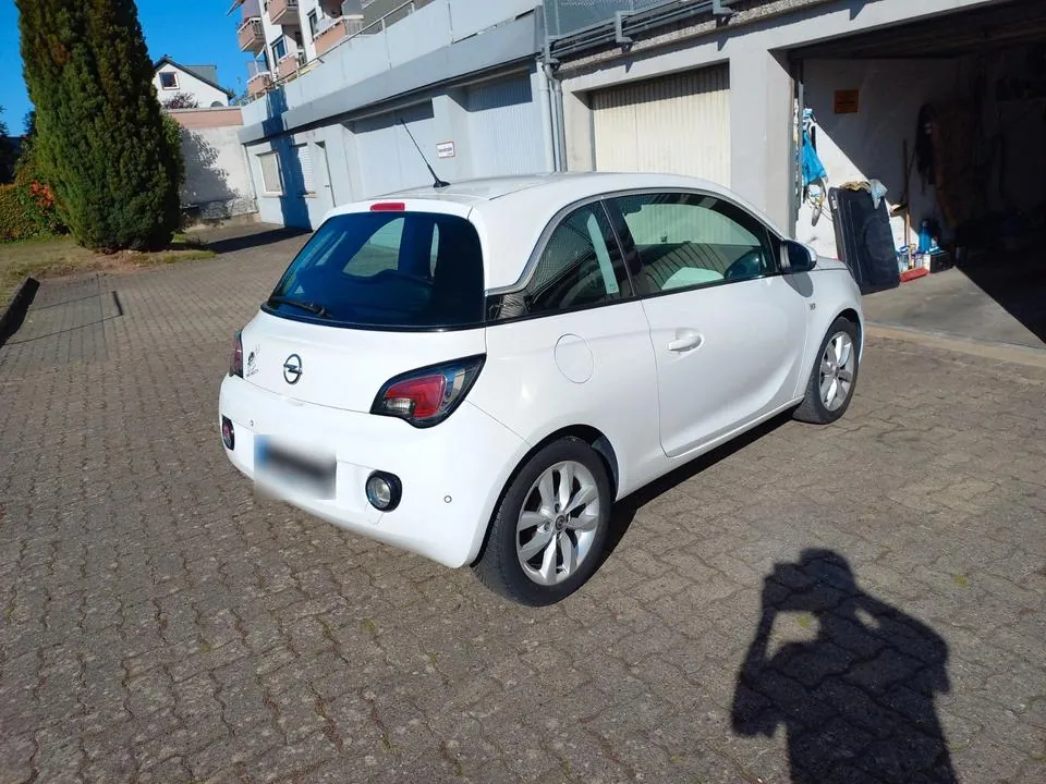 Opel Adam