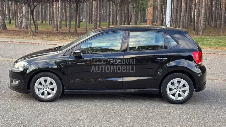 Volkswagen Polo 2011 photo 4