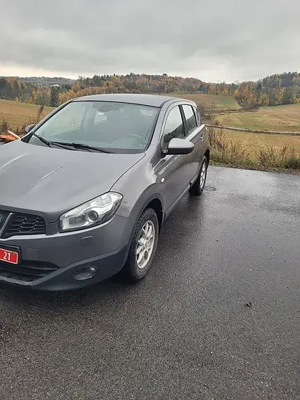 Nissan Qashqai 2012 photo 2