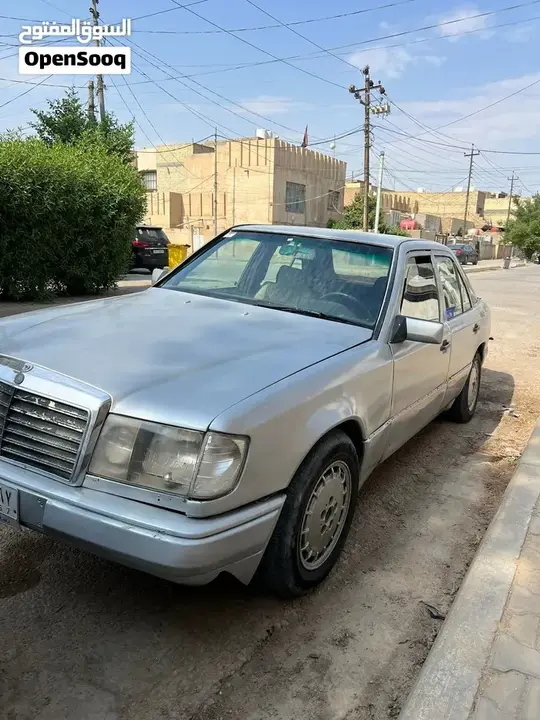 Mercedes-Benz E-Class 1988 photo 3