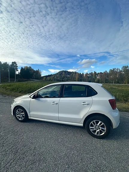 Volkswagen Polo 2014 photo 2