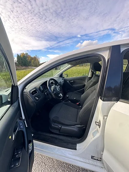 Volkswagen Polo 2014 photo 4
