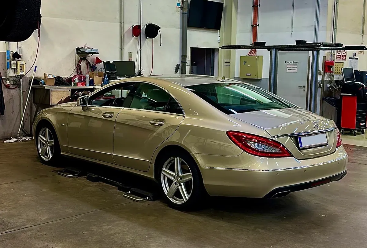 Mercedes-Benz Cls-Class