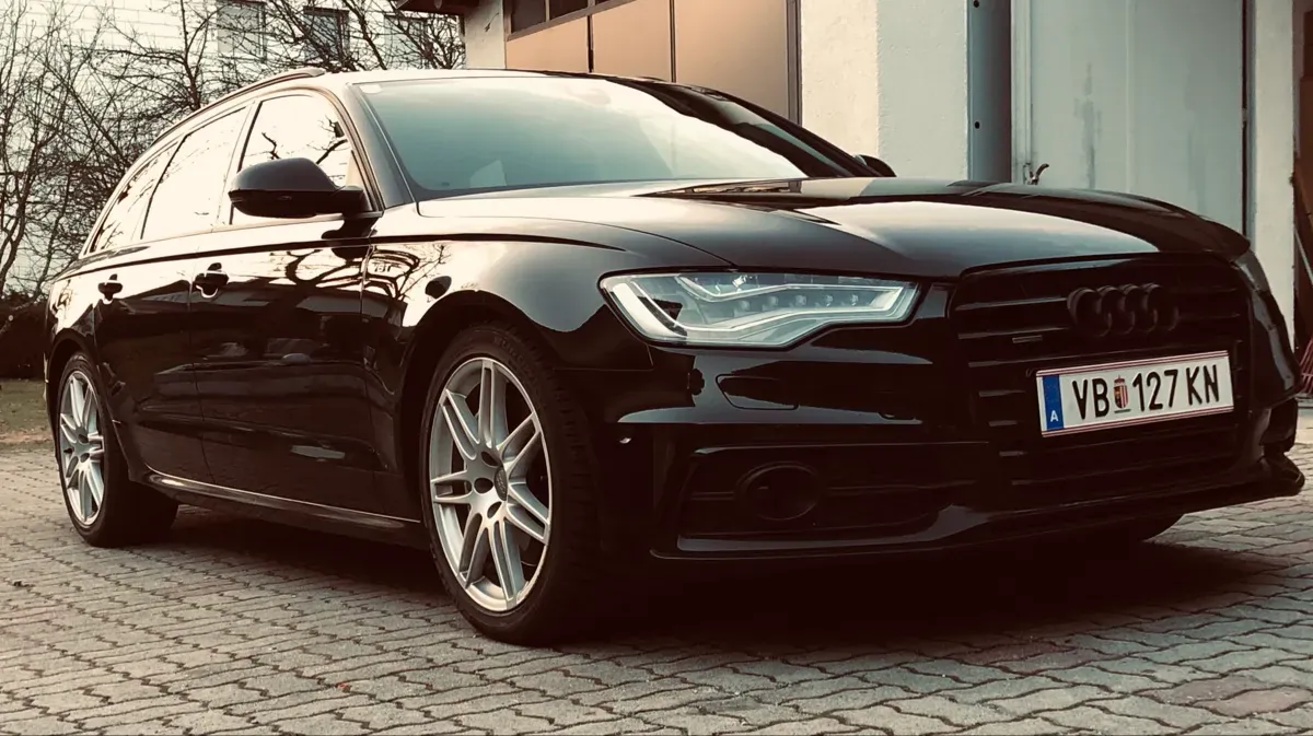 Audi A6 2012 photo 2