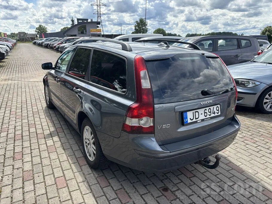 Volvo V50 2007 photo 2