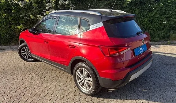Seat Arona 2019 photo 3