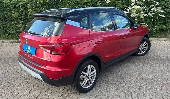 Seat Arona 2019 photo 4