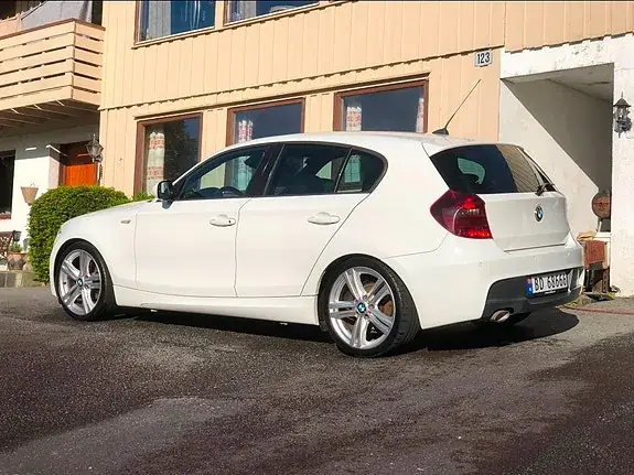 BMW 116D 2010 photo 5