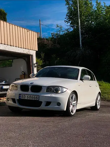 BMW 116D 2010 photo 4