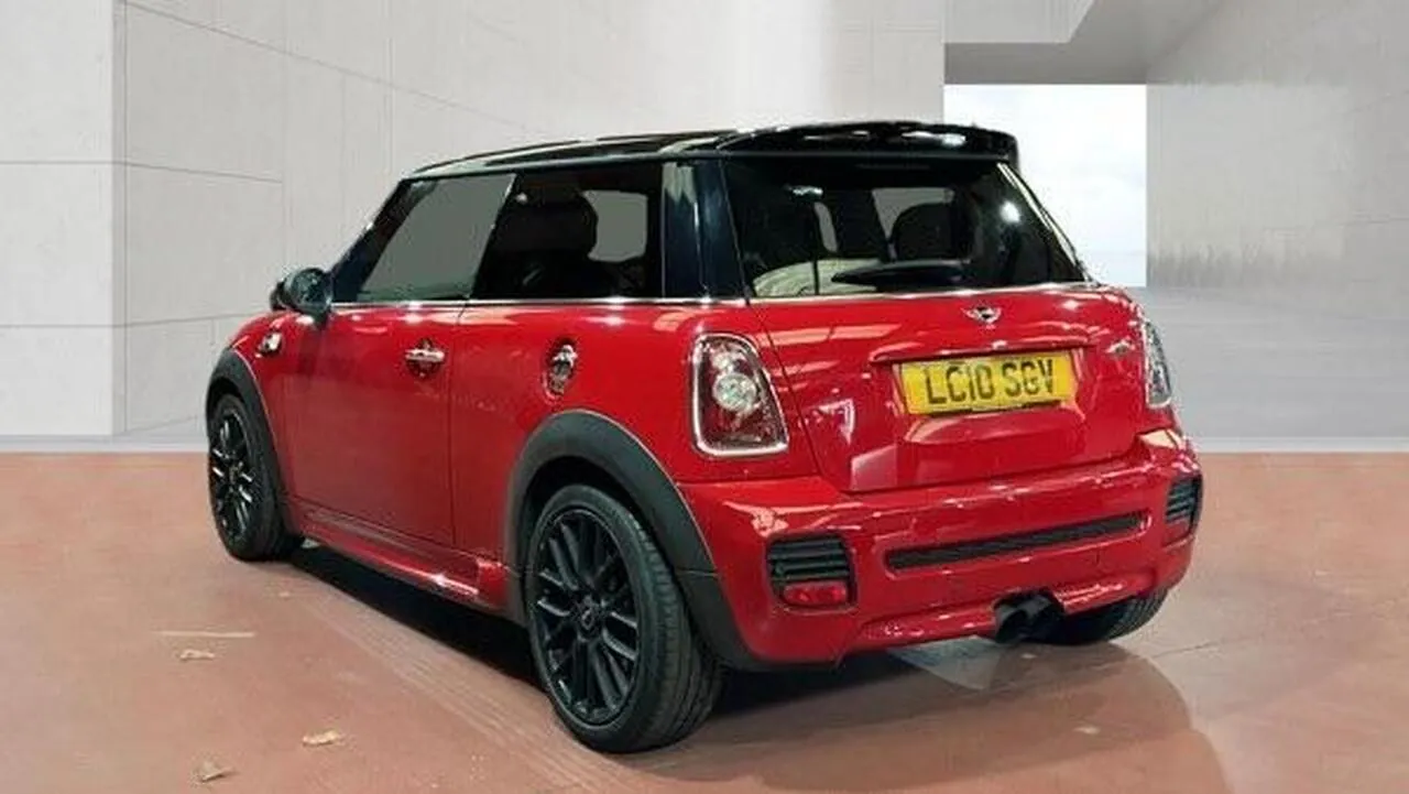 Mini John Cooper Works 2010 photo 3