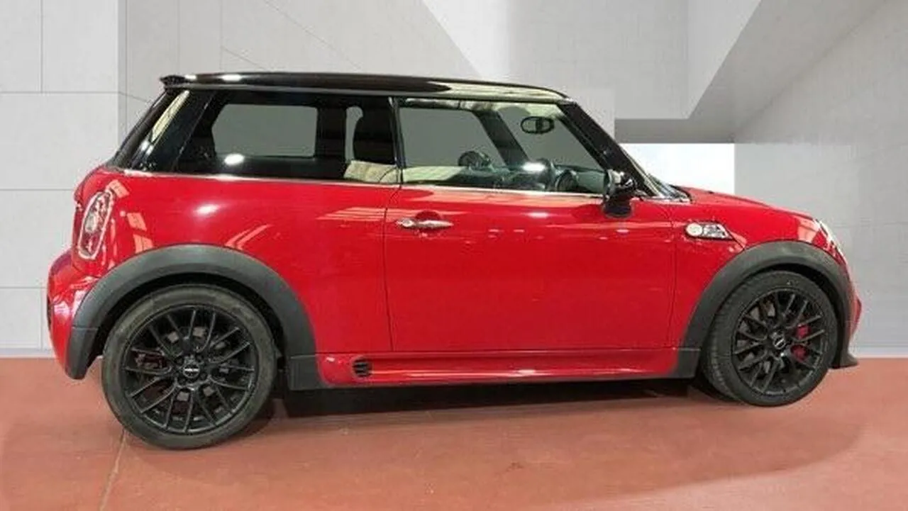 Mini John Cooper Works 2010 photo 5