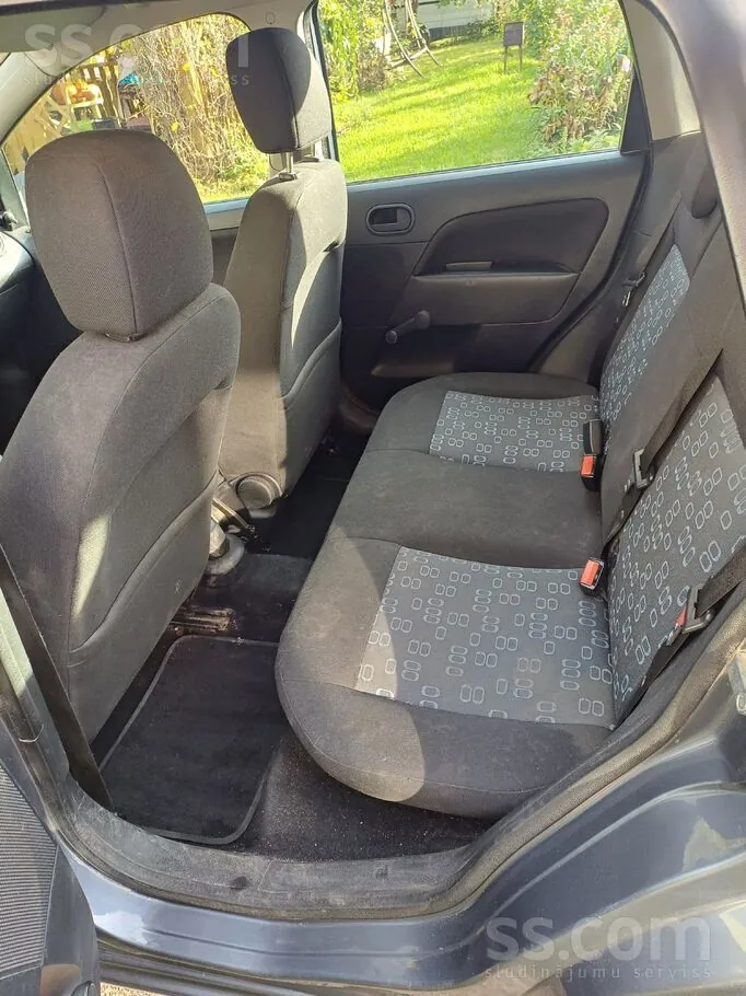 Ford Fiesta 2005 photo 5