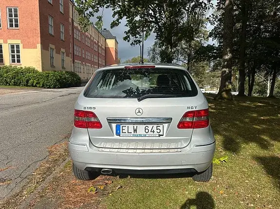 Mercedes-Benz B 180 2010 photo 5