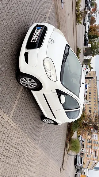Citroen C1 2011 photo 3