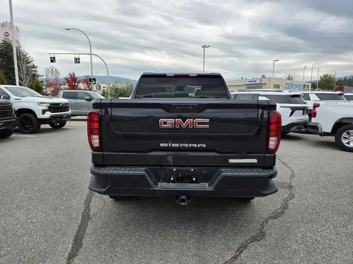 GMC Sierra 1500 2024 photo 3