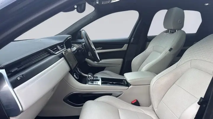 Jaguar F-Pace 2024 photo 3