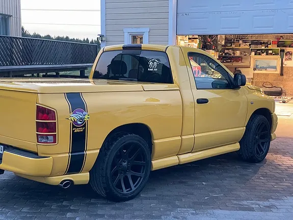 Dodge Ram 2004 photo 4