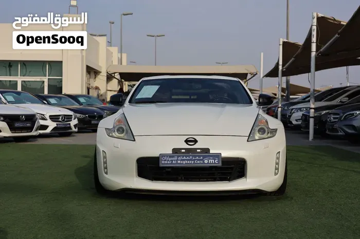 Nissan 370Z 2015 photo 2