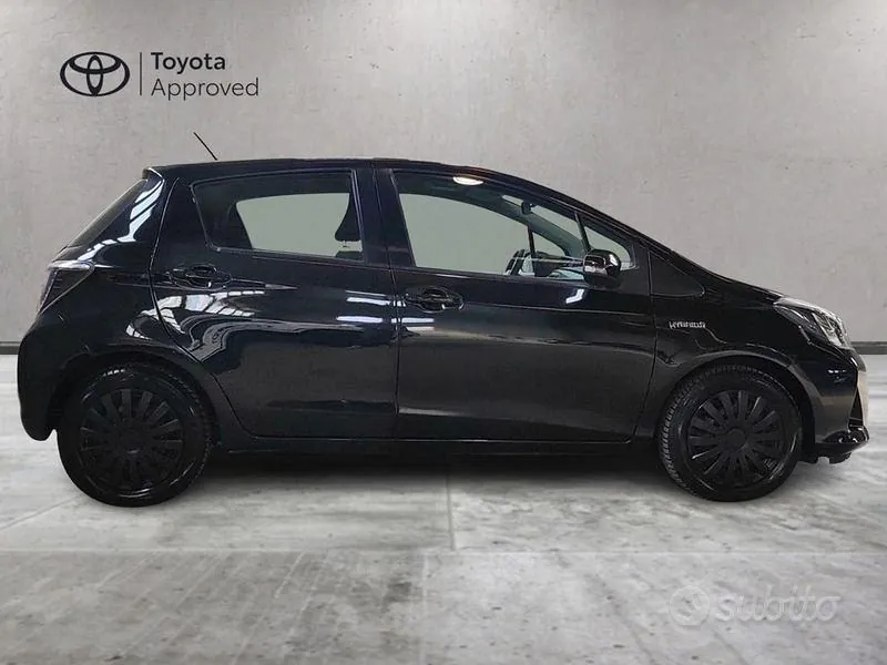 Toyota Yaris 2013 photo 5
