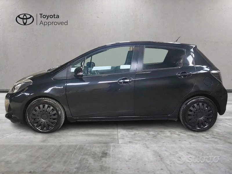 Toyota Yaris 2013 photo 4