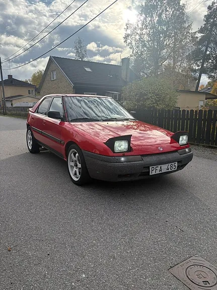 Mazda 323F