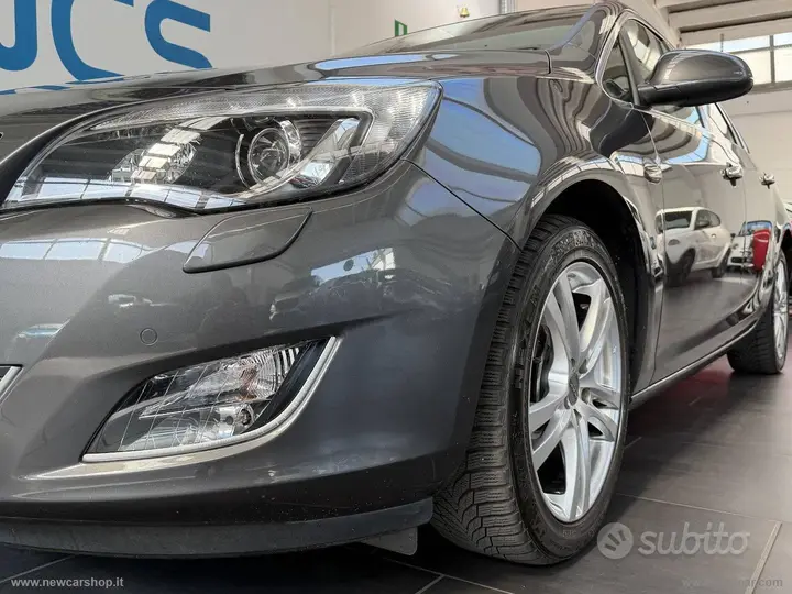 Opel Astra 2011 photo 5