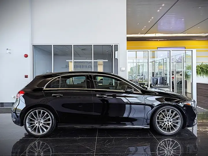 Mercedes-Benz A-Class 2019 photo 4