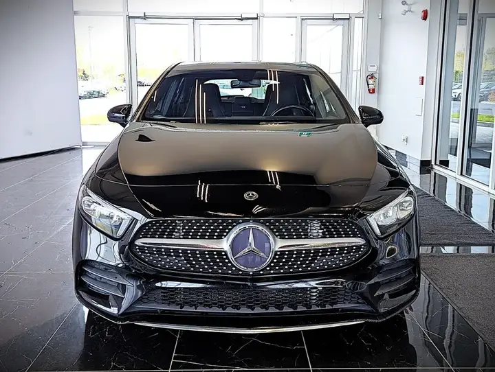 Mercedes-Benz A-Class 2019 photo 2