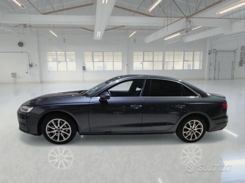 Audi A4 2022 photo 5