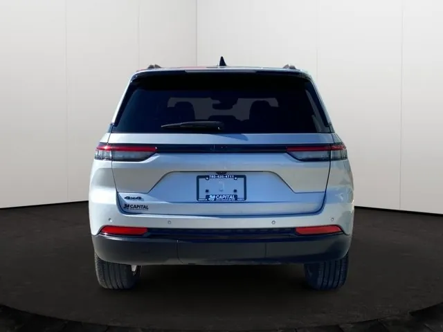 Jeep Grand Cherokee 2024 photo 5