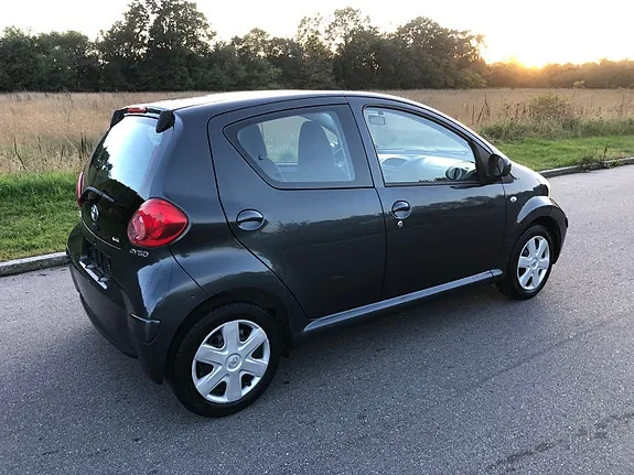 Toyota Aygo 2008 photo 5