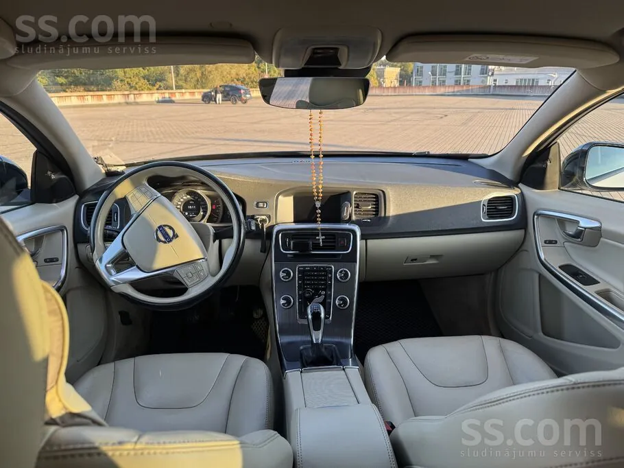 Volvo V60 2016 photo 5