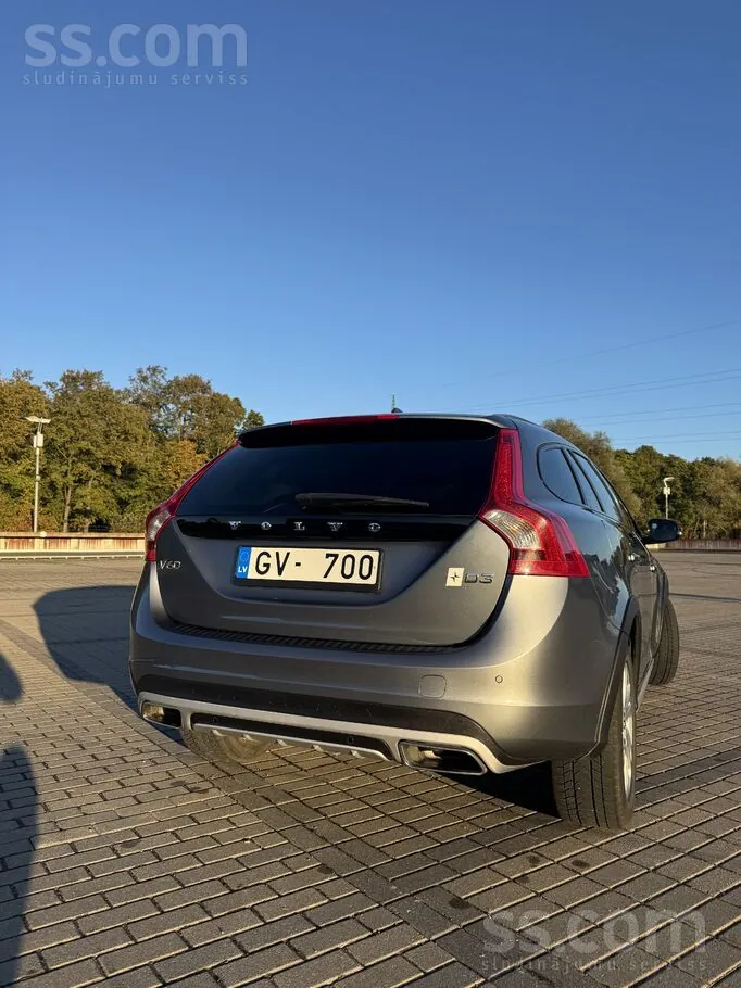 Volvo V60 2016 photo 4