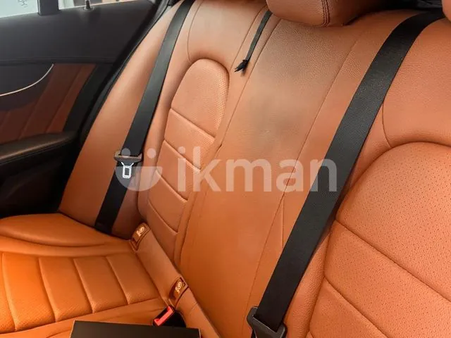 Mercedes-Benz C200 2019 photo 4