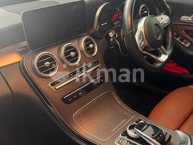 Mercedes-Benz C200 2019 photo 3