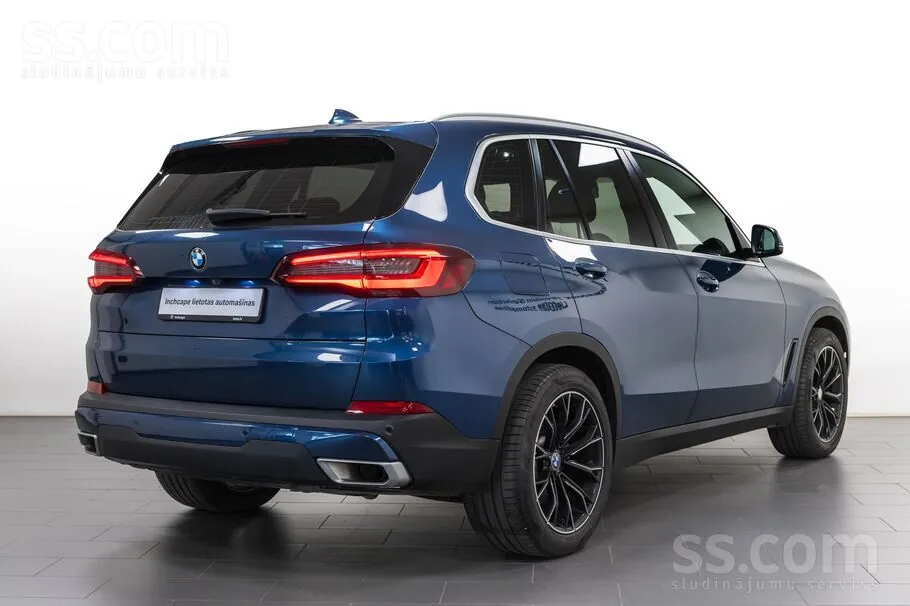 BMW X5 2023 photo 2
