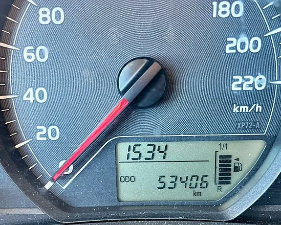 Toyota Yaris 2013 photo 4