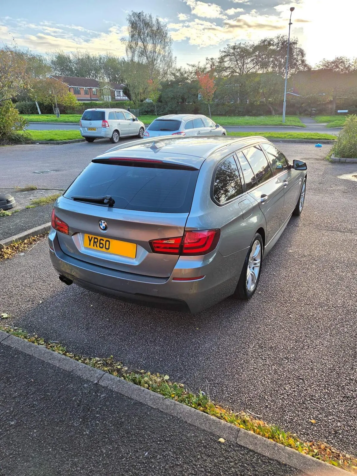 BMW 5 Series 2010 photo 3