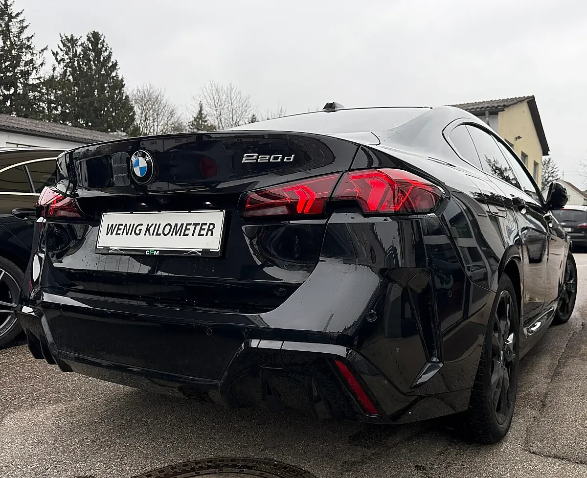 BMW 2 Series 2025 photo 2